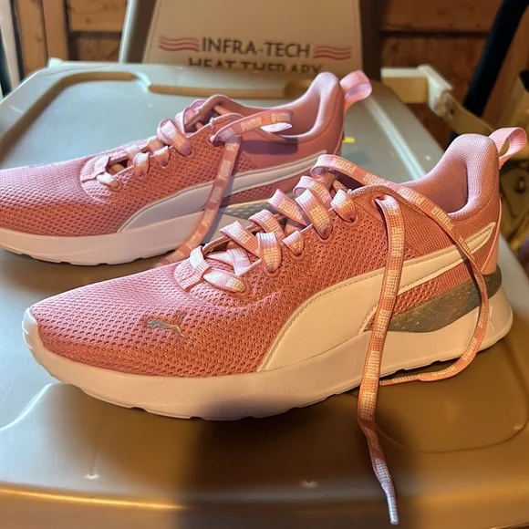 Puma pink soft foam size 6.5 - Picture 3 of 5